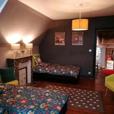 Casa de Férias Anglards-de-salers, 3 Pieces, 4 Personnes - Fr-1-742-9